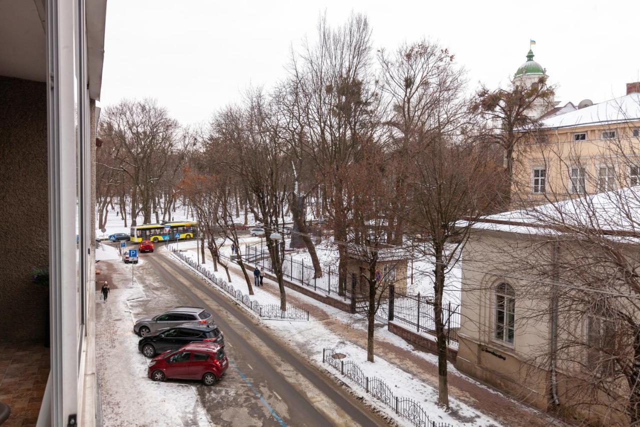 Alfa Apartments Franko University Lviv Bagian luar foto