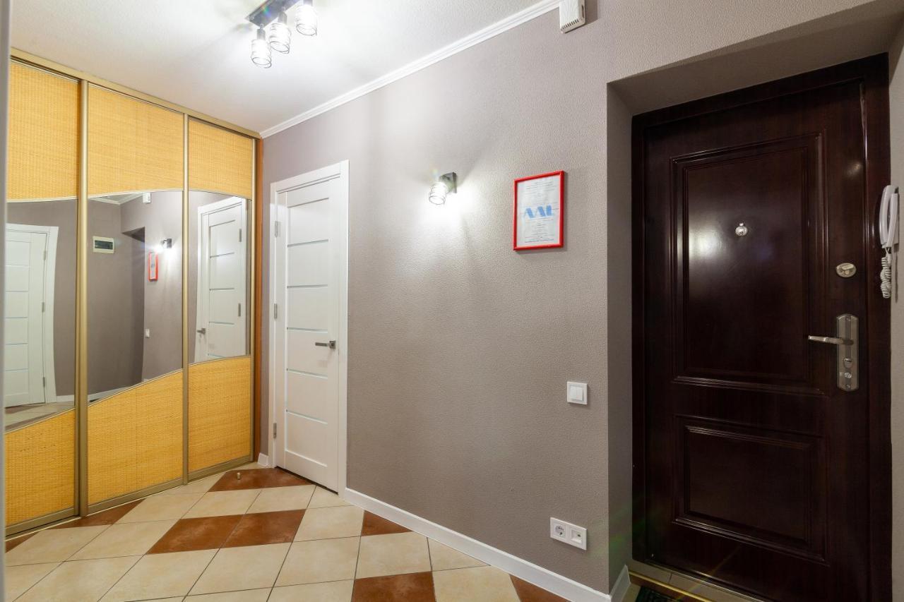 Alfa Apartments Franko University Lviv Bagian luar foto