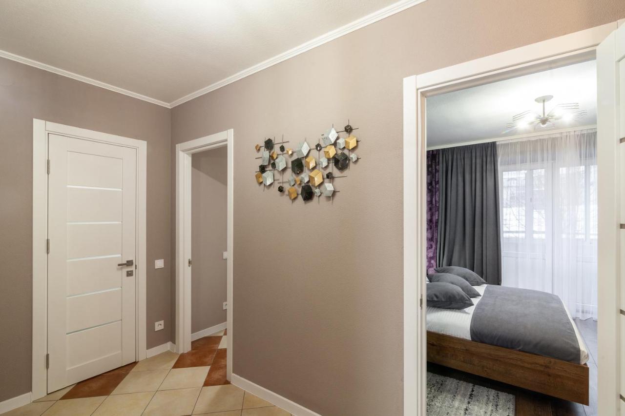 Alfa Apartments Franko University Lviv Bagian luar foto
