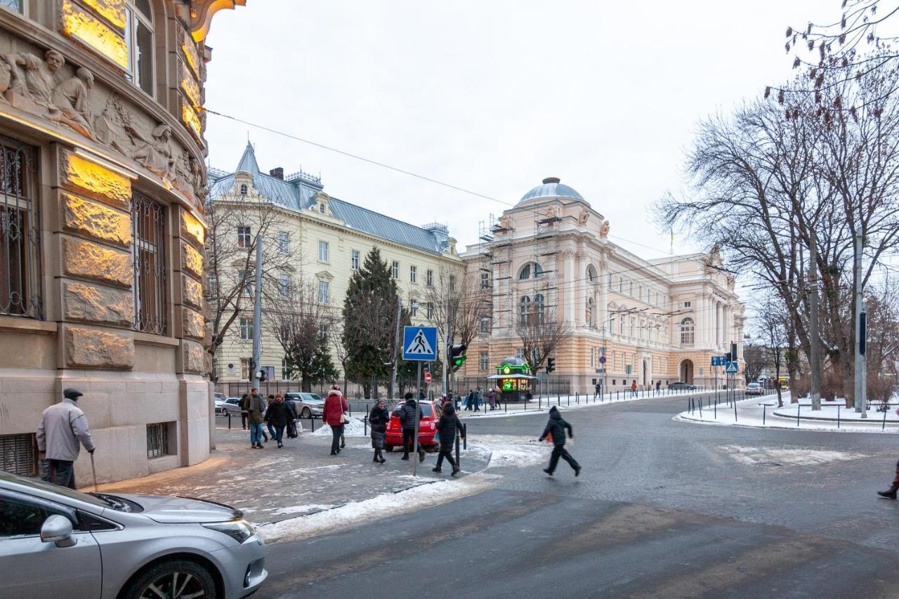 Alfa Apartments Franko University Lviv Bagian luar foto