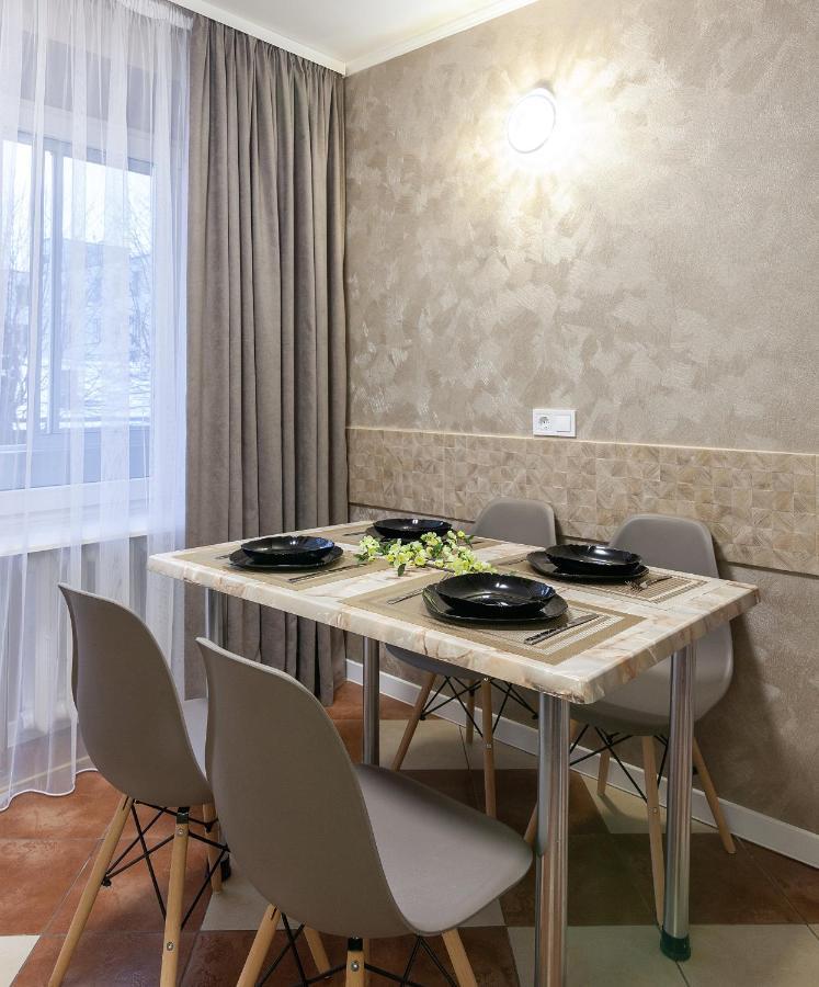 Alfa Apartments Franko University Lviv Bagian luar foto